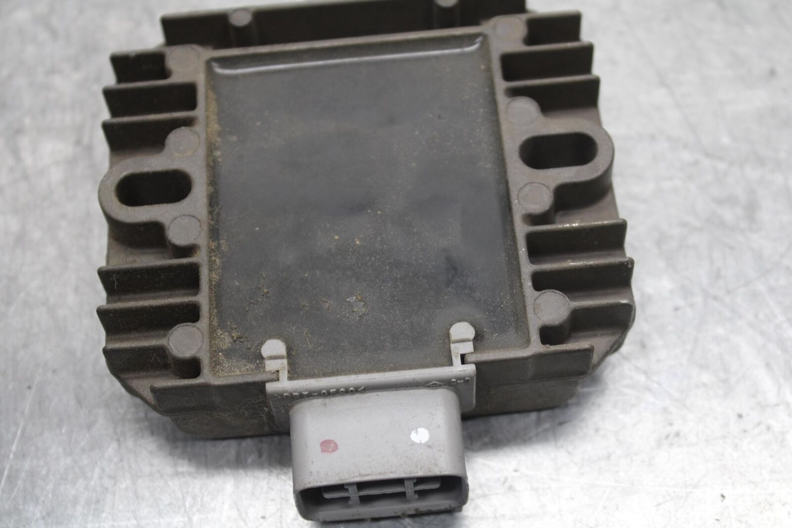 15-16 KAWASAKI EX300 RECTIFIER VOLTAGE REGULATOR BB635