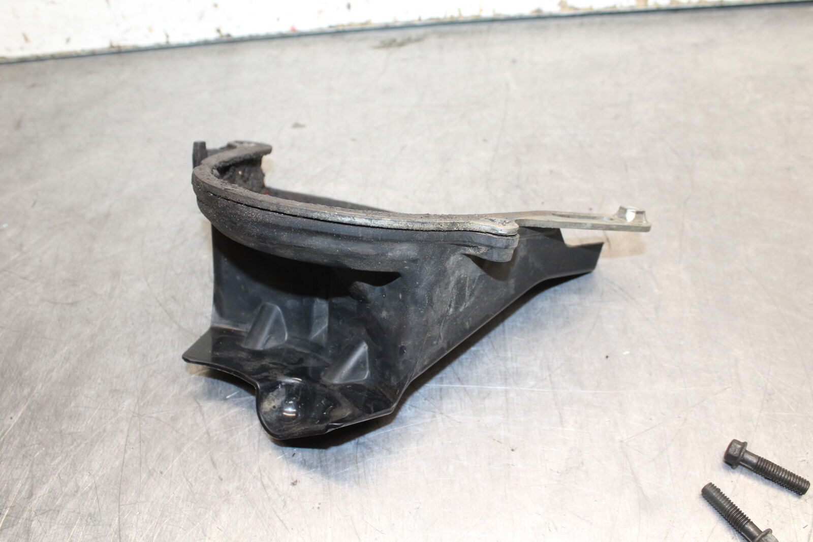 12-16 HONDA CBR1000RR ENGINE SPROCKET COVER BB114