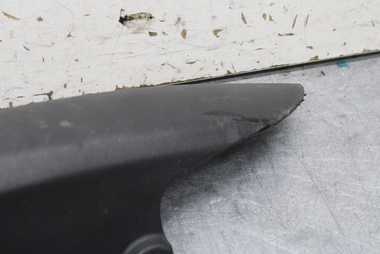 13-18 KAWASAKI NINJA ZX6R REAR BACK DRIVE CHAIN GUARD COVER 36014-0048 BB666