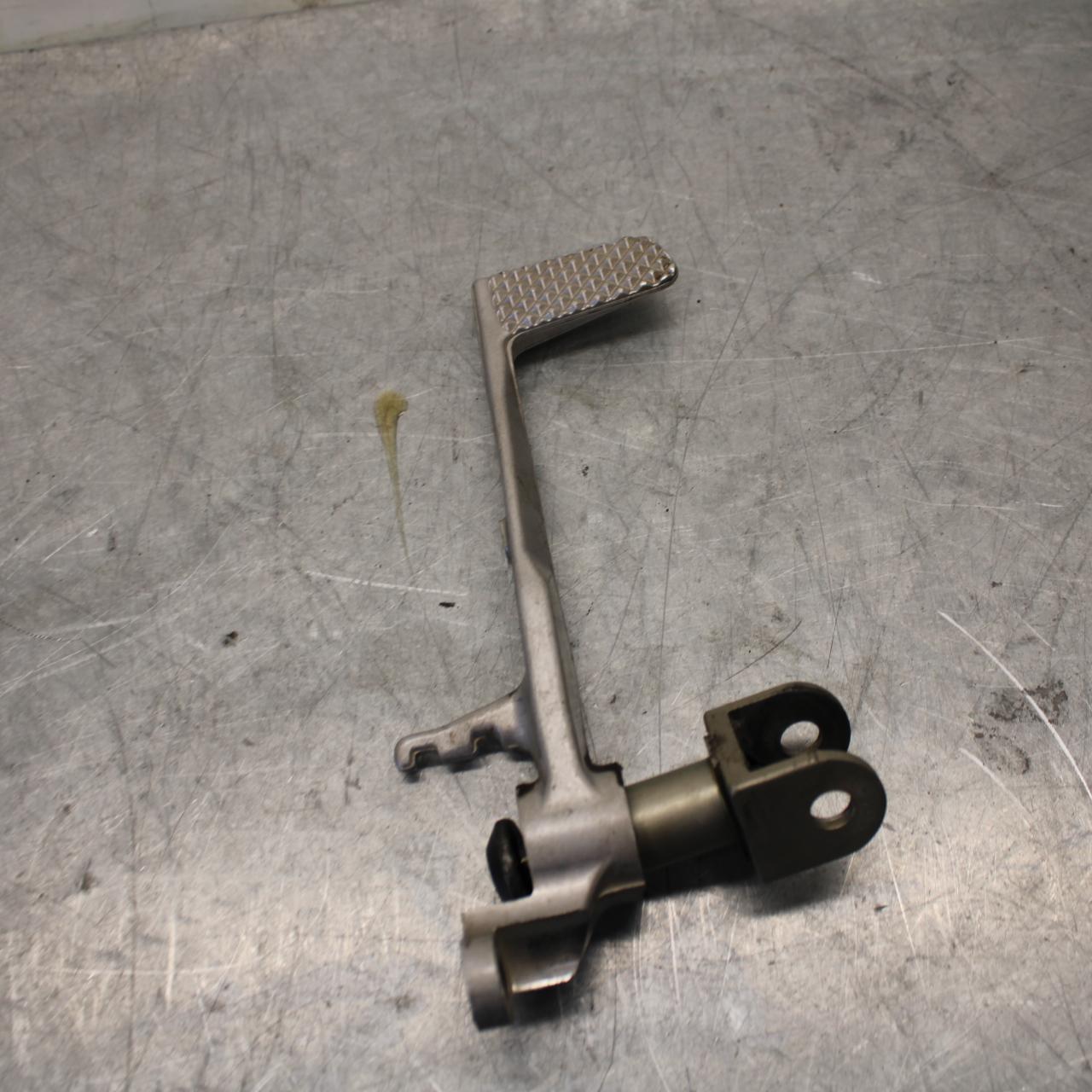 08-16 YAMAHA YZF R6 RIGHT REARSET BRAKE FOOT PEDAL 2C0-27211-00-00 BB436