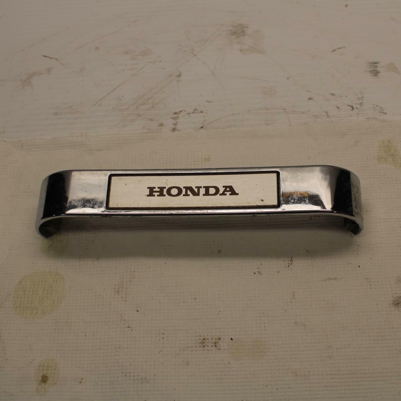 84-85 HONDA V30 MAGNA FRONT FORKS CLAMP LOWER TRIPLE TREE COVER BB251