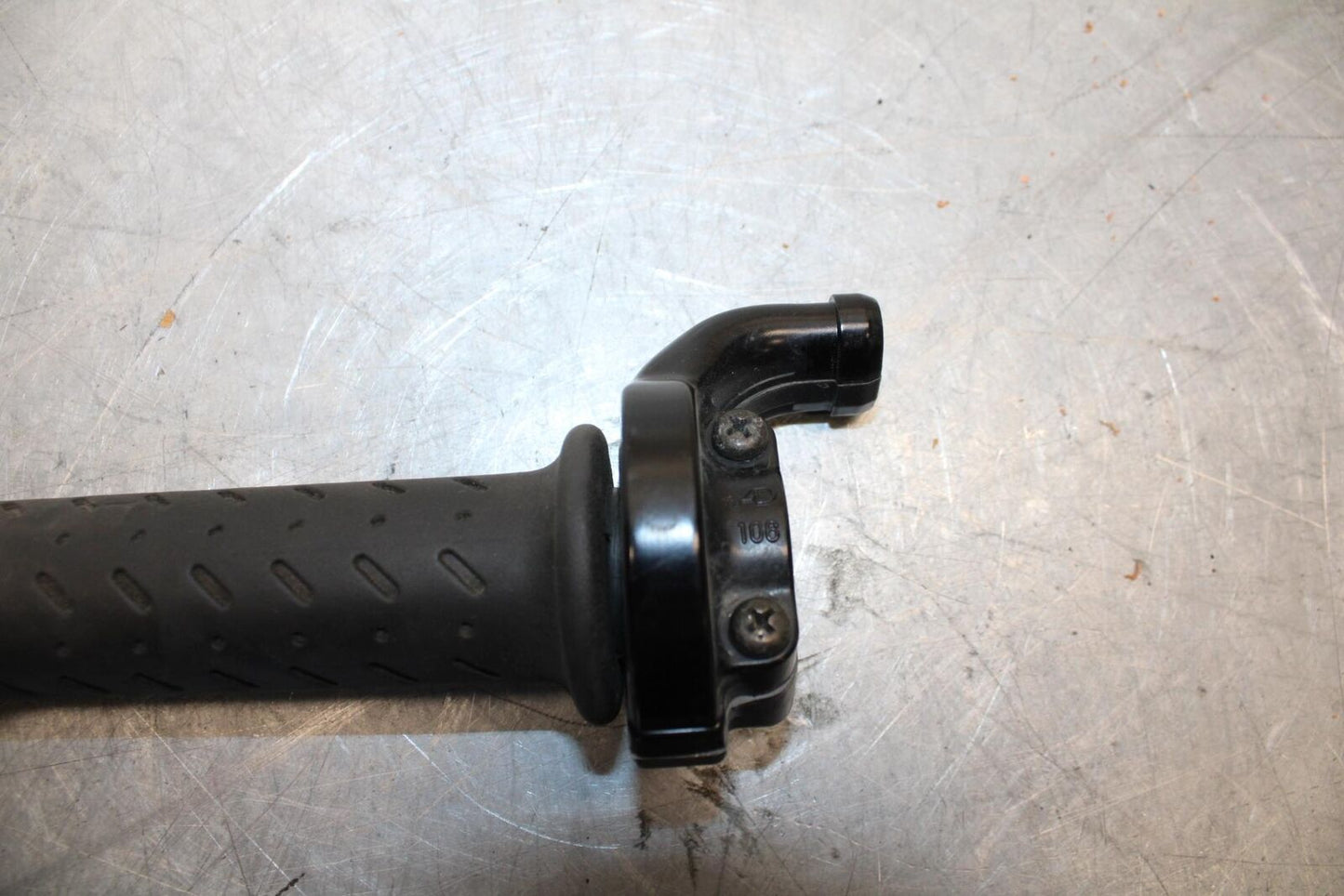2006 Triumph Daytona 675 Triple THROTTLE CABLE LINE HOUSING GUIDE BB434