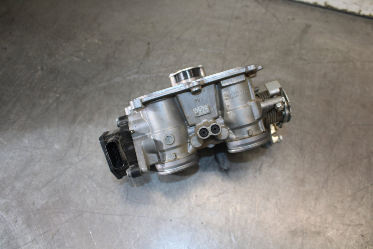 13-15 HONDA CBR500R MAIN FUEL INJECTORS / THROTTLE BODIES 16400-MGZ-A02 BB704