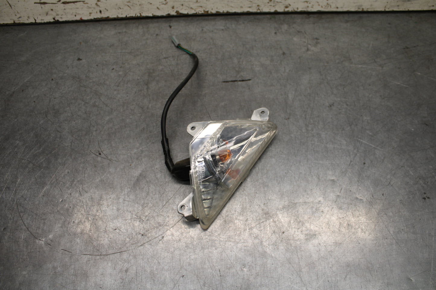 24 KAWASAKI NINJA 500 ABS RIGHT FRONT TURN SIGNAL LIGHT INDICATOR BB744