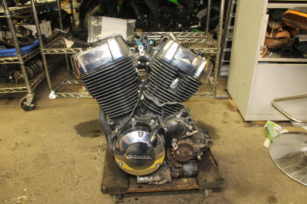 10-13 HONDA SHADOW RS 750 VT750RS ENGINE MOTOR  BB718
