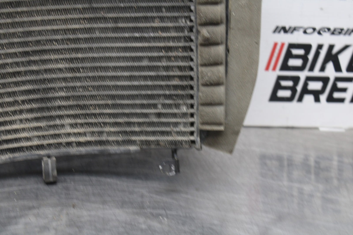 05 YAMAHA YZF R6 ENGINE RADIATOR MOTOR COOLER COOLING RADIATER BB858