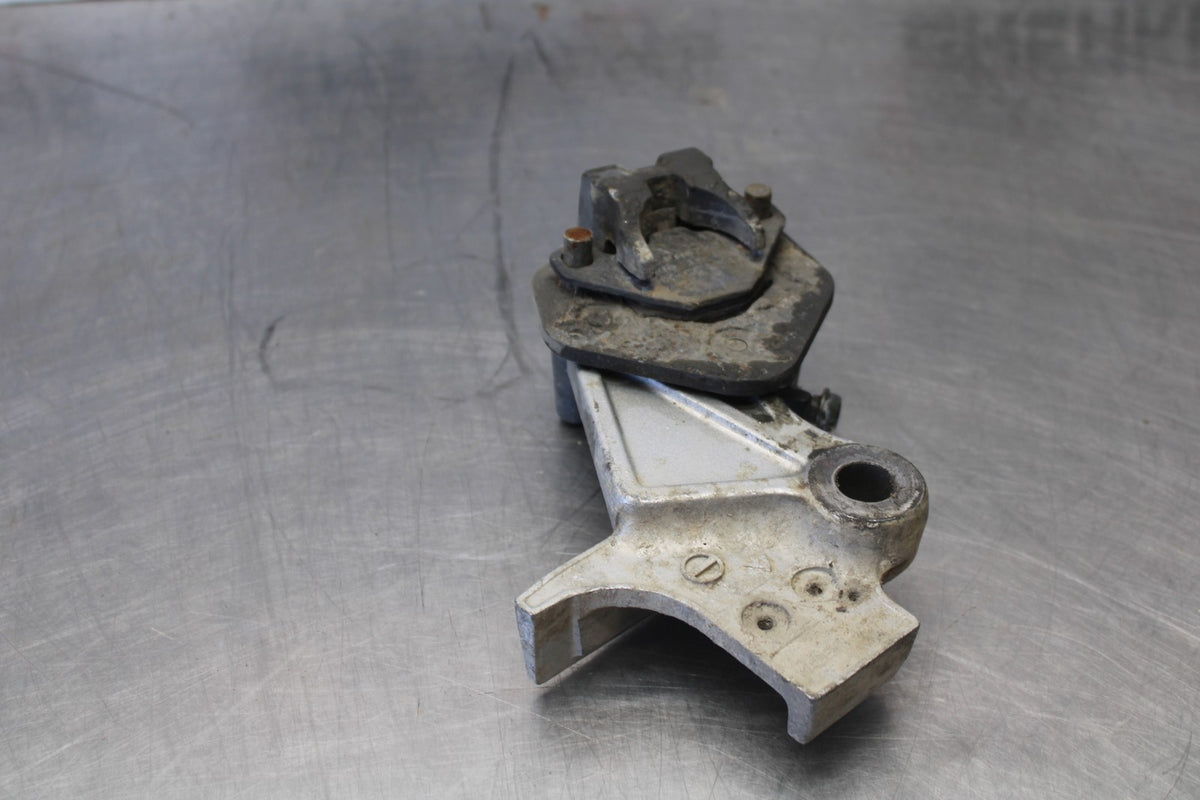 06 KAWASAKI KLR650 REAR BACK BRAKE CALIPER W MOUNT BRACKET BB919