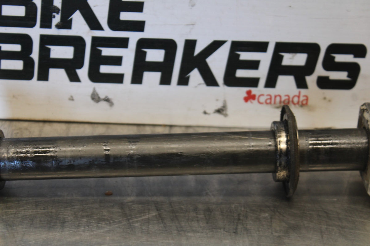 03-04 YAMAHA YZF R6 REAR AXLE BACK WHEEL RIM PIVOT BOLT AXEL BB890