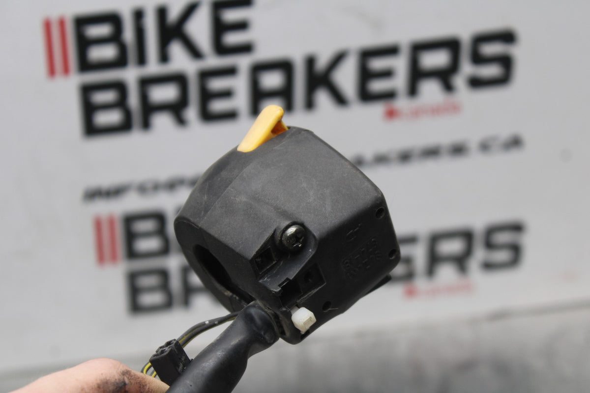 06 SUZUKI SV650S LEFT CLIP ON HANDLE HORN SIGNALS SWITCH SWITCHES BB783