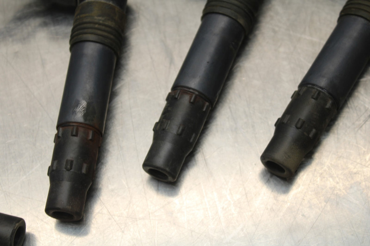 06 KAWASAKI Z750 IGNITION COILS COIL SPARK PLUG CAPS BB837