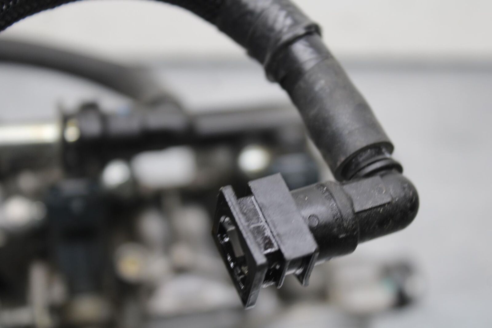 09-12 KAWASAKI NINJA ZX6R MAIN FUEL INJECTORS / THROTTLE BODIES 16163-0128 BB617