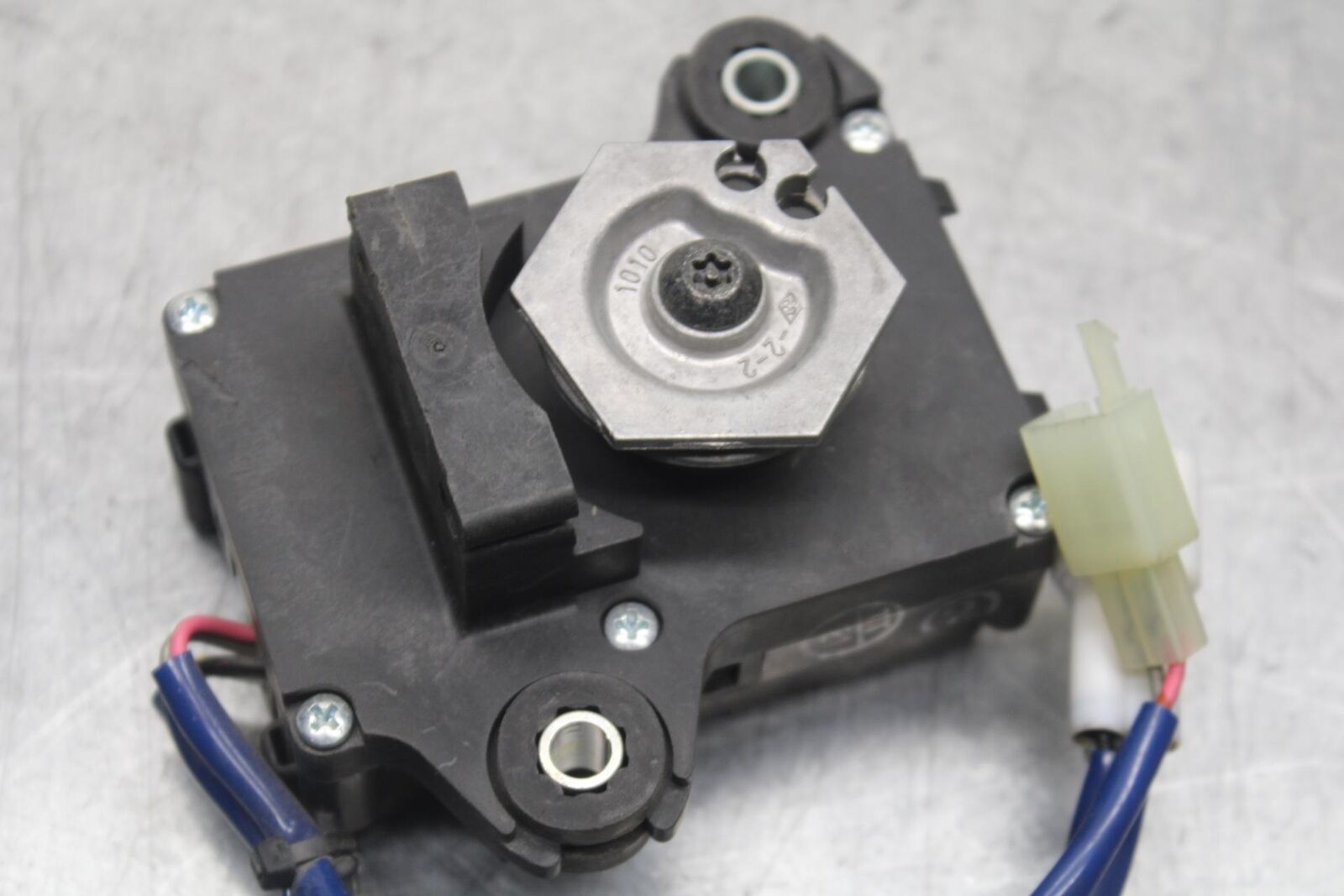 2016 Kawasaki Ninja ZX10R ZX1000 ABS KRT Edition EXHAUST VALVE SERVO MOTOR BB86