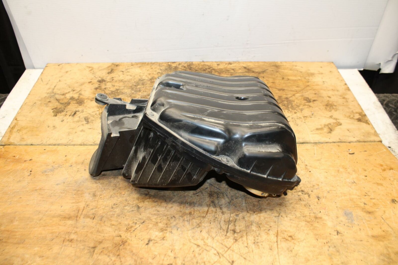 13-18 KAWASAKI NINJA ZX6R AIRBOX AIR INTAKE FILTER BOX BB342