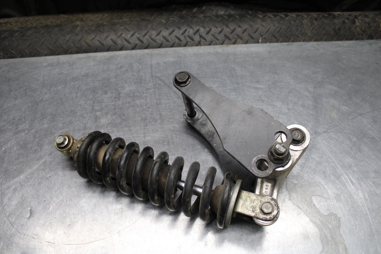 00 SUZUKI INTRUDER 1500 VL1500 REAR BACK SHOCK ABSORBER BB761