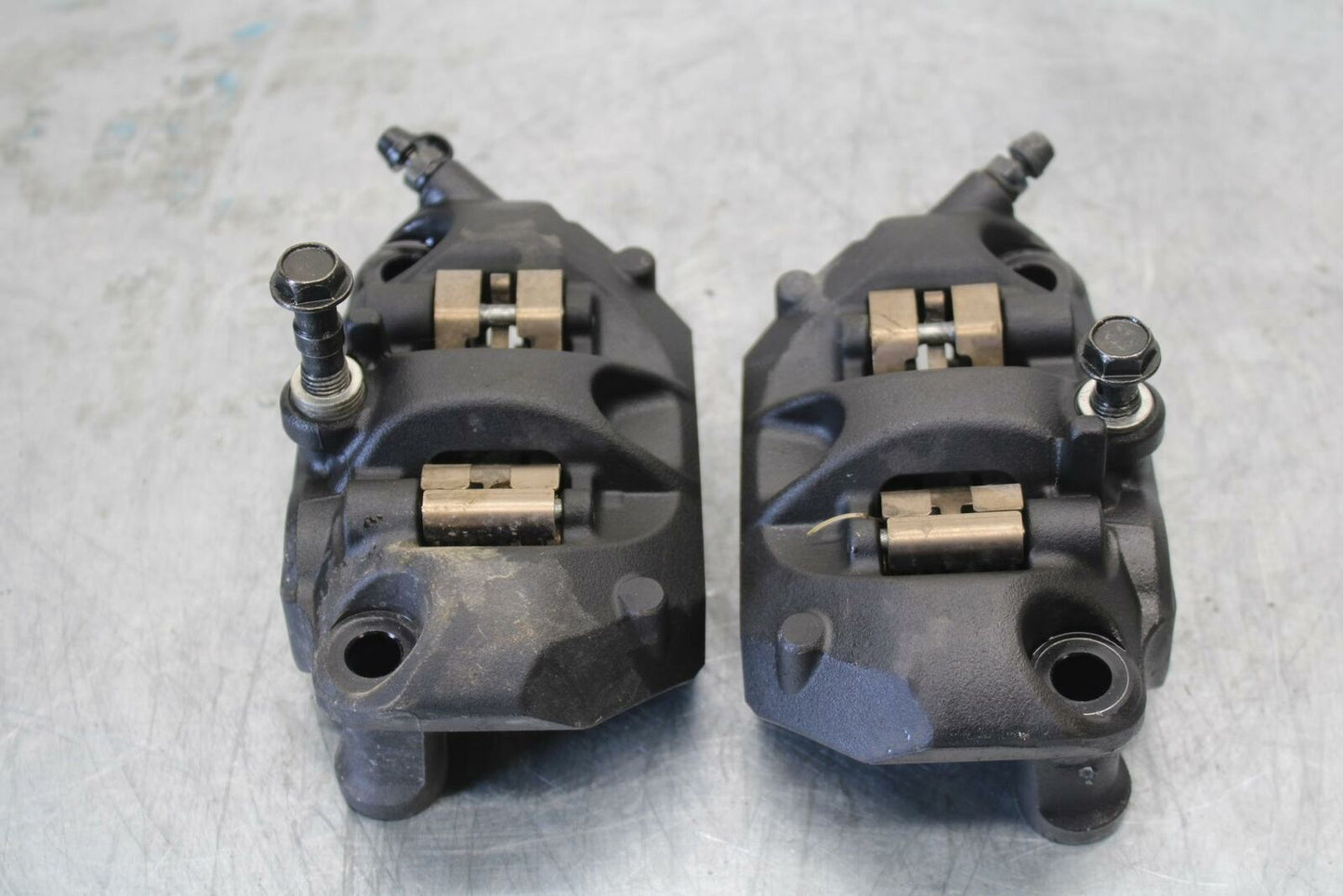 19-20 KAWASAKI NINJA ZX6R RIGHT LEFT FRONT BRAKE CALIPER SET PAIR CALIPERS BB419