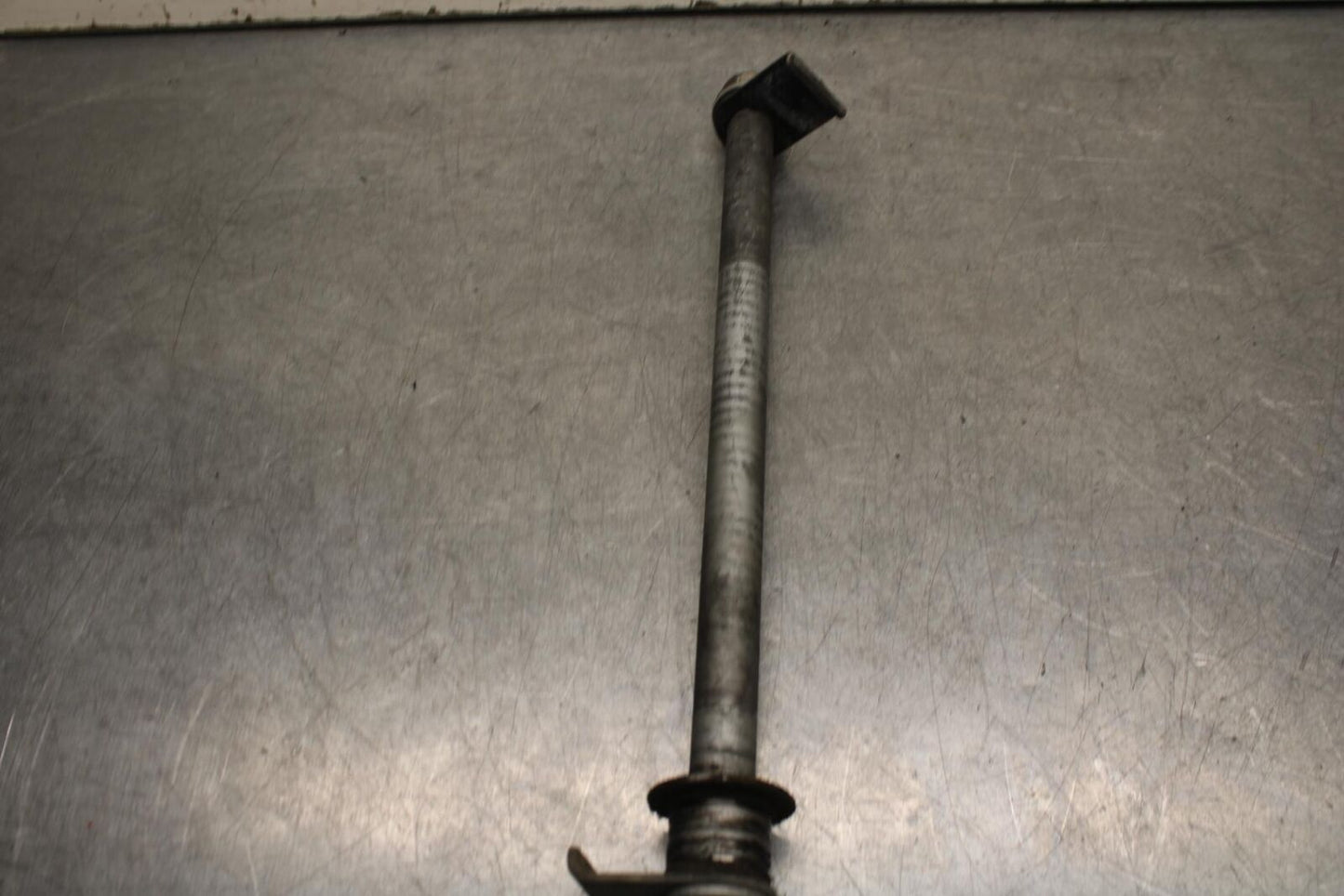 2008 Honda CBF1000 REAR AXLE BACK WHEEL RIM PIVOT BOLT AXEL BB641