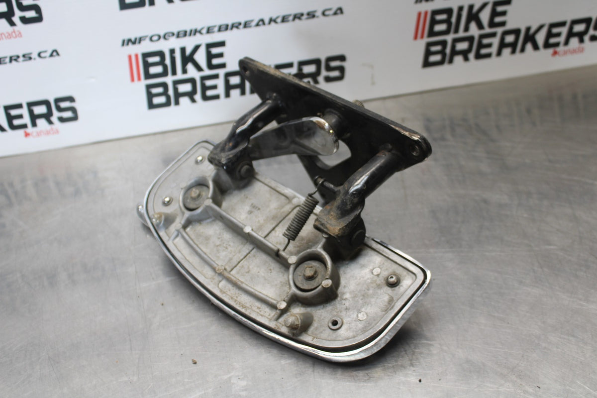 03-08 KAWASAKI VULCAN 1600 RIGHT FRONT FOOT REST PEG STEP BB196