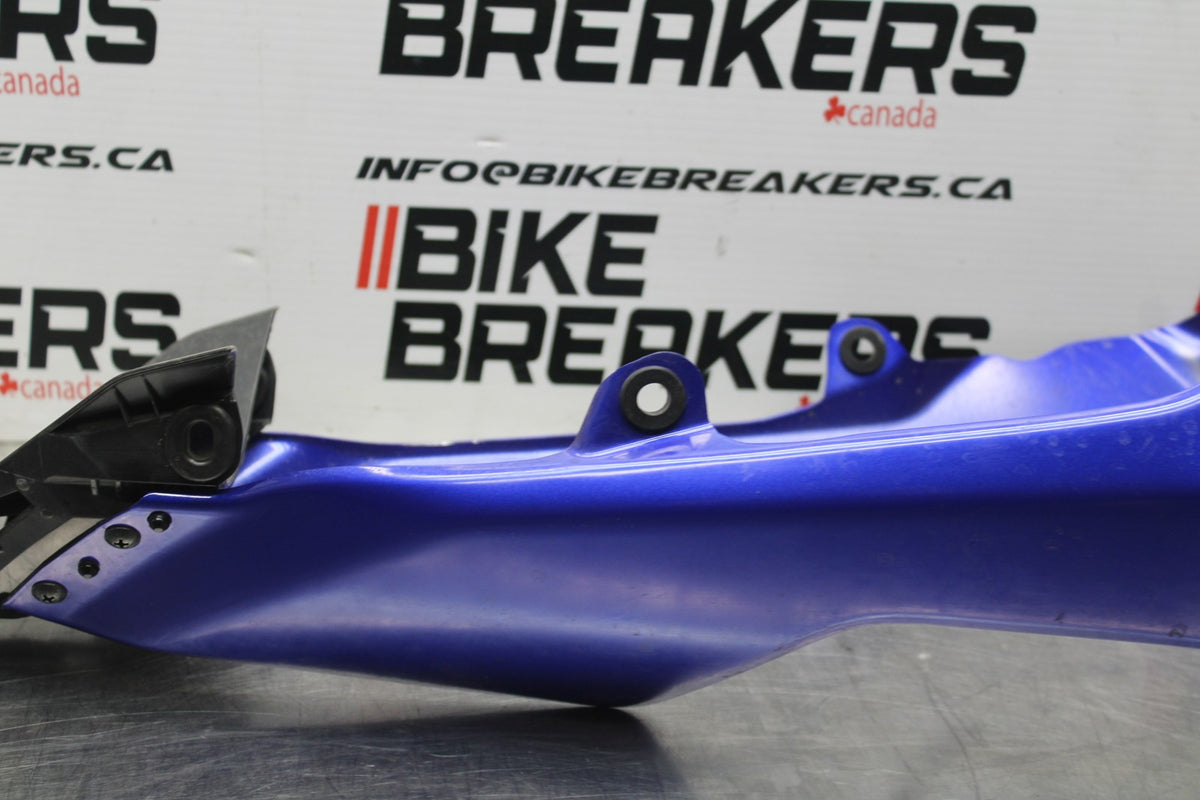 22-25 YAMAHA YZF R7 LOWER BOTTOM BELLY FAIRING COWL BB583