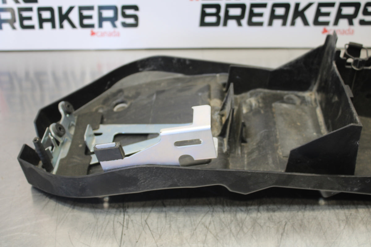 07 KAWASAKI Z1000 REAR BACK TAIL UNDERTAIL BATTERY TRAY PLASTIC BB148