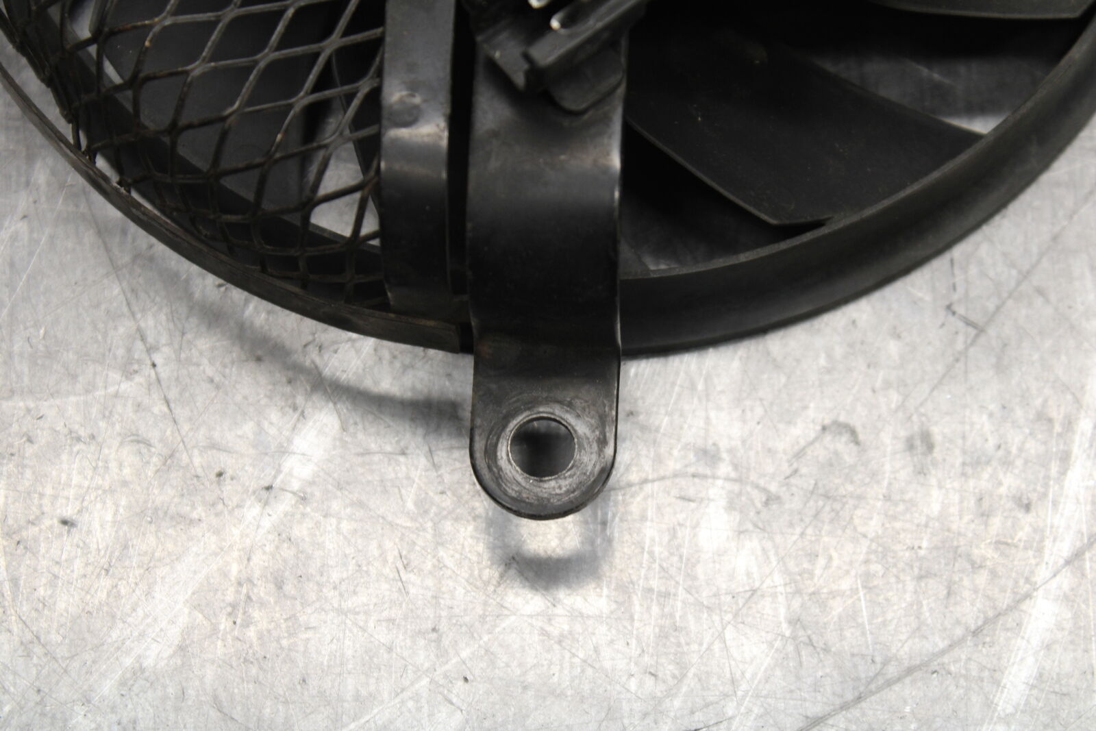 08-10 SUZUKI GSXR 600 ENGINE RADIATOR COOLING FAN BB116
