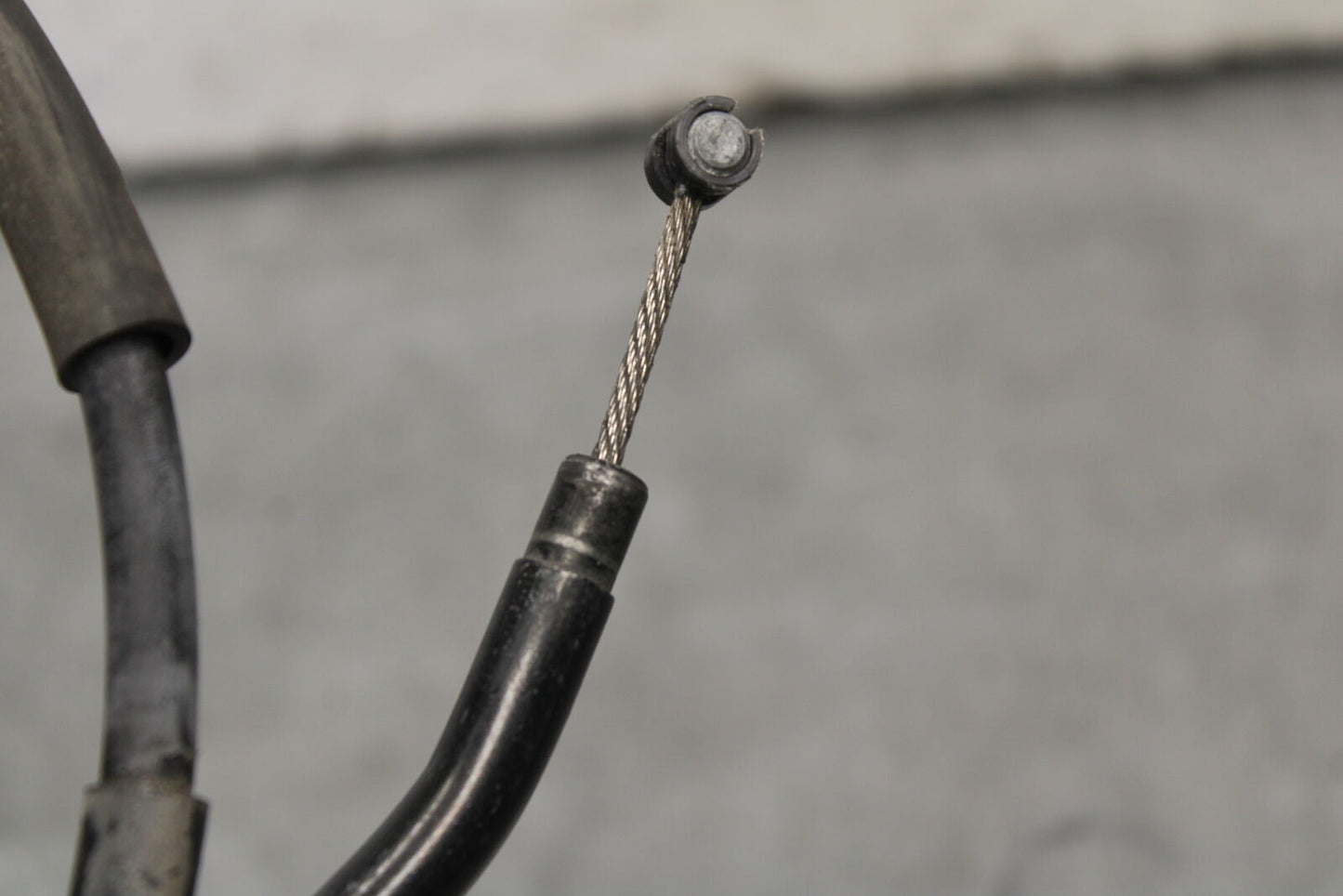 05-06 SUZUKI GSXR1000 CLUTCH CABLE LINE 58200-41G00 BB677