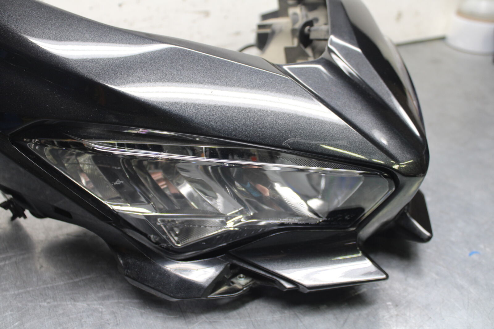18-23 KAWASAKI NINJA 400 EX400 ABS FRONT HEADLIGHT HEAD LIGHT LAMP BB747