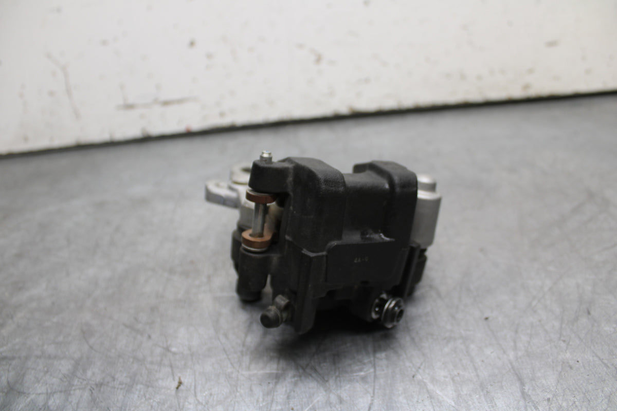 22-24 YAMAHA XSR900 REAR BACK BRAKE CALIPER W MOUNT BRACKET BB710