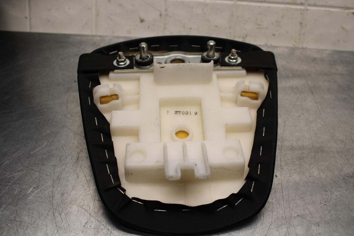 2015 Suzuki GSXR750 REAR BACK PASSENGER TANDEM SEAT PAD SADDLE  BB595