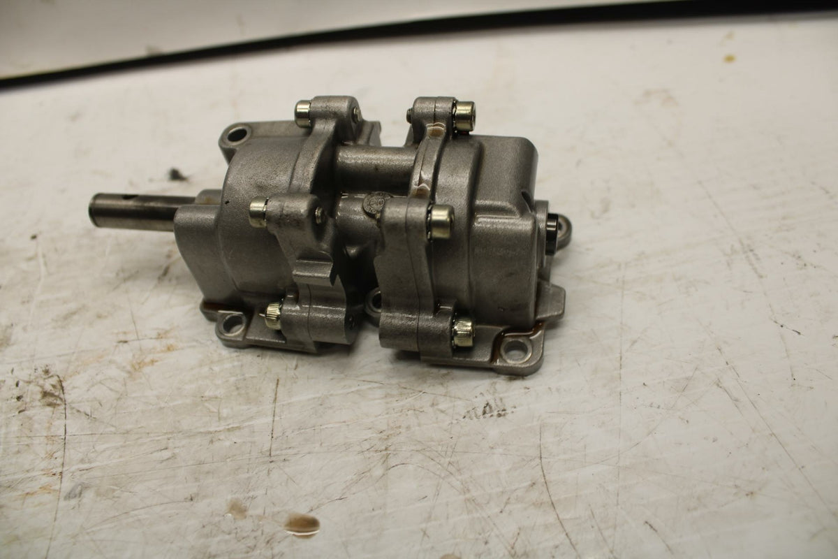 10-11 APRILIA RSV4 ENGINE MOTOR OIL PUMP  BB268