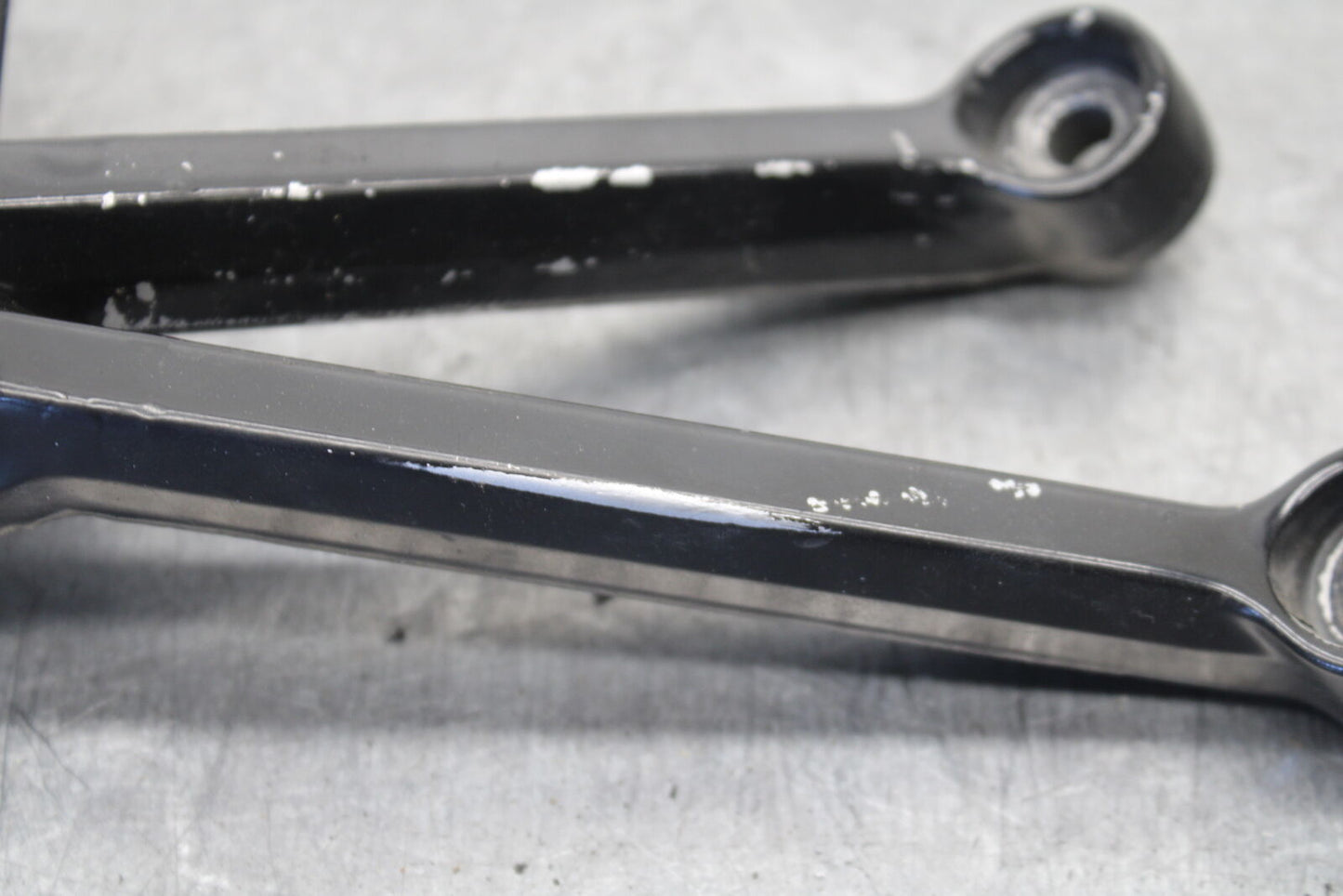 04-05 SUZUKI GSXR600 RIGHT REAR BACK PASSENGER PEG BB658