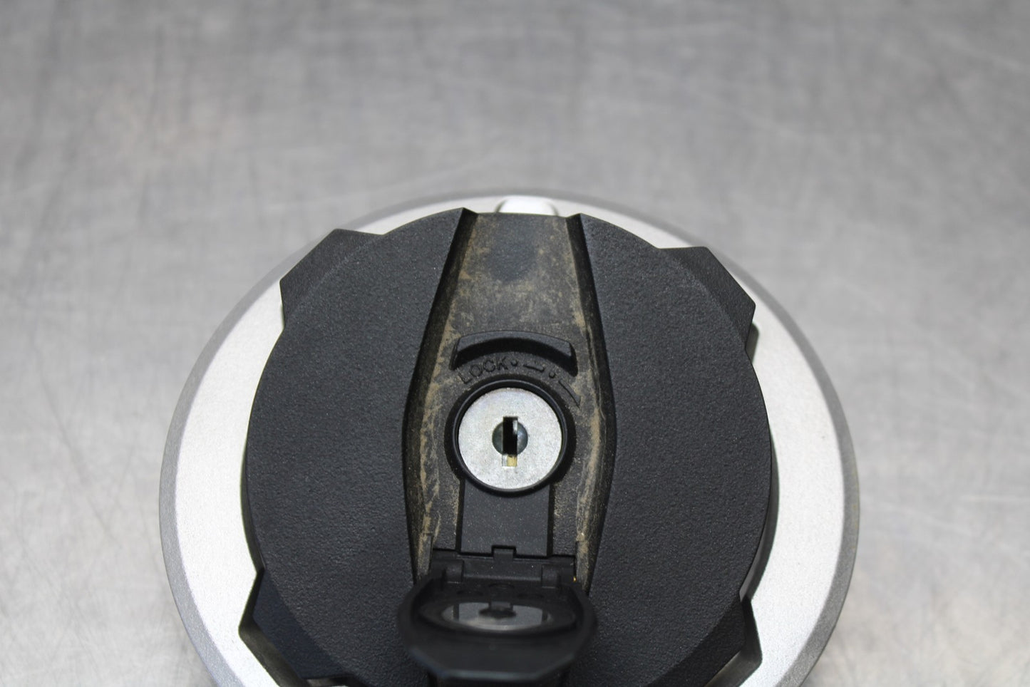 21-23 KAWASAKI NINJA ZX6R IGNITION LOCK KEY SET W/ GAS CAP AND SEAT LOCK BB179