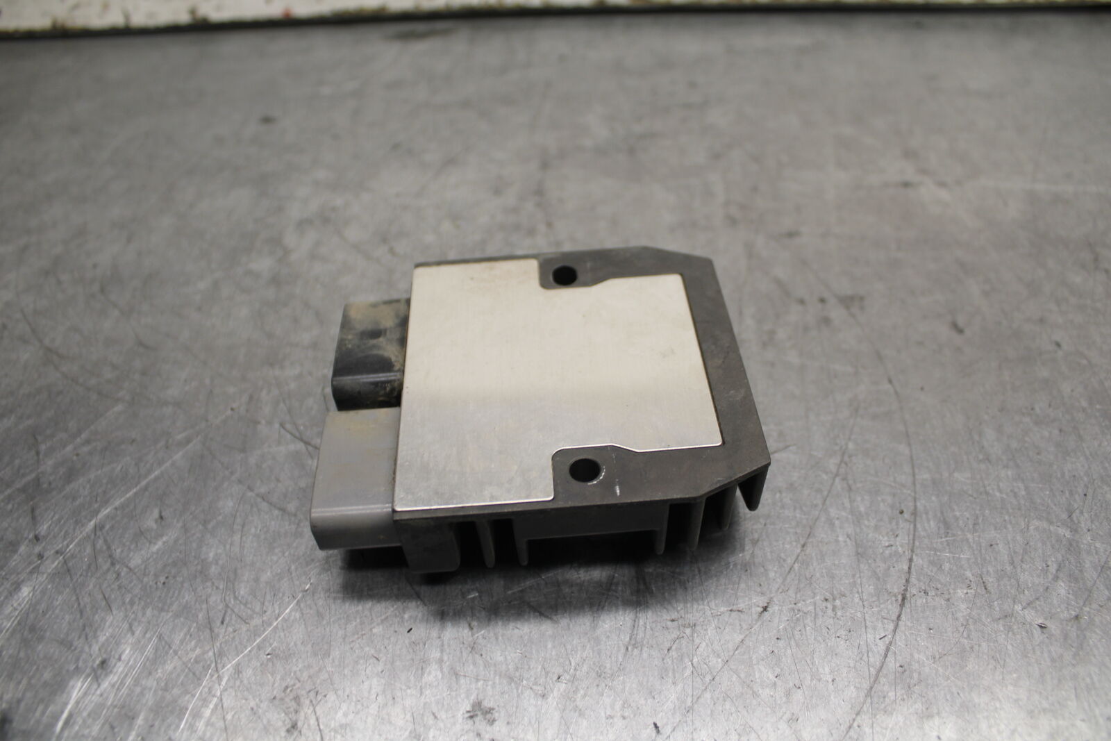14-17 YAMAHA FZ09 RECTIFIER VOLTAGE REGULATOR BB111