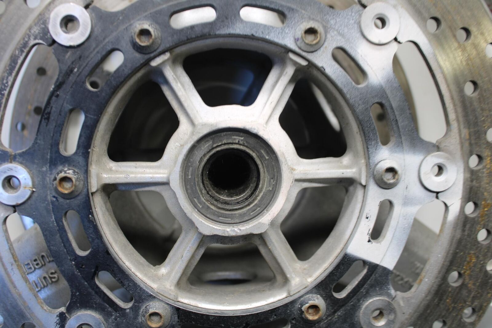 2000 Yamaha YZF R1 FRONT WHEEL AND LEFT RIGHT BRAKE ROTORS DISCS BB633