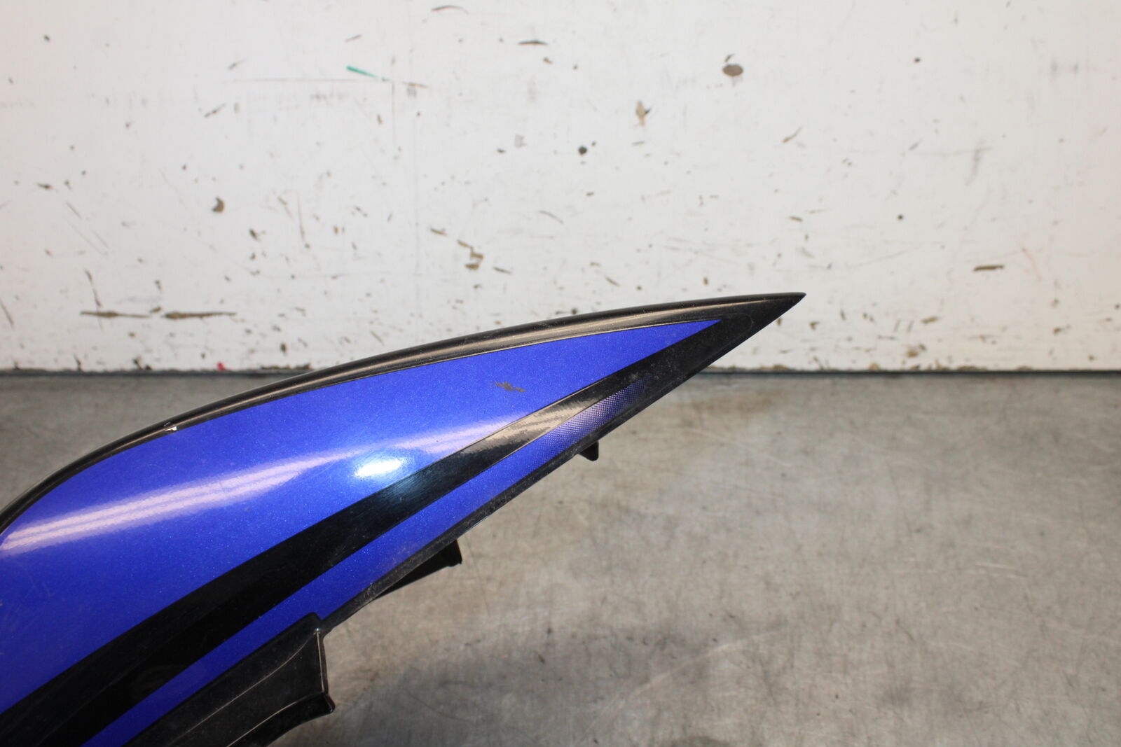 07-09 YAMAHA FZ6 RIGHT REAR BACK TAIL FAIRING COWL SHROUD BB713