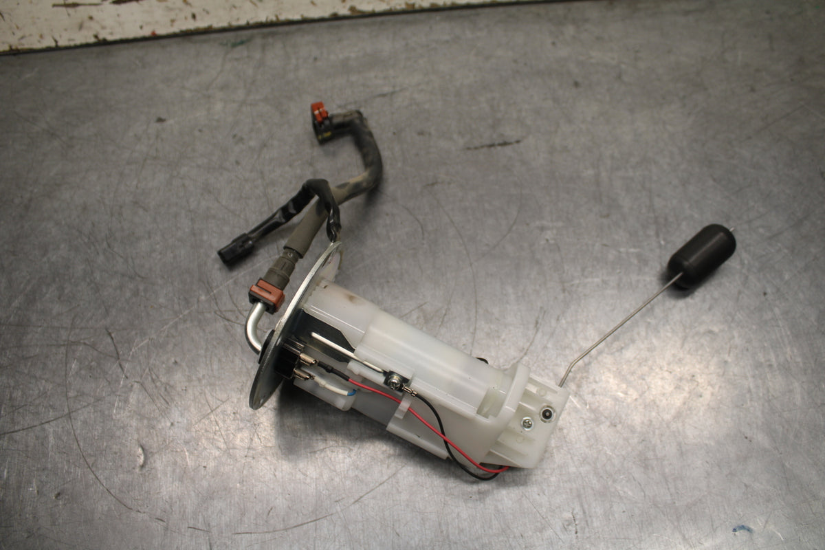 18-23 KAWASAKI NINJA 400 EX400 ABS FUEL PUMP GAS PETROL SENDER UNIT BB747