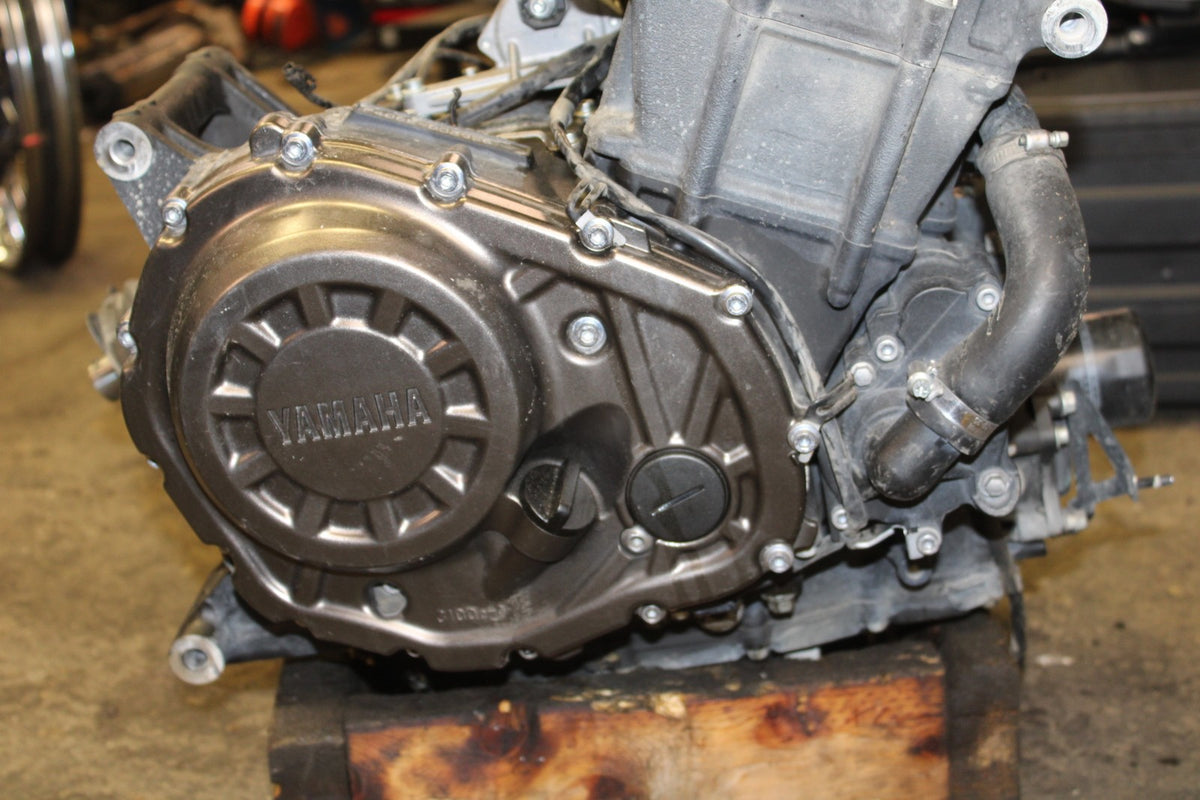 18 YAMAHA SUPER TENERE ENGINE MOTOR BB832