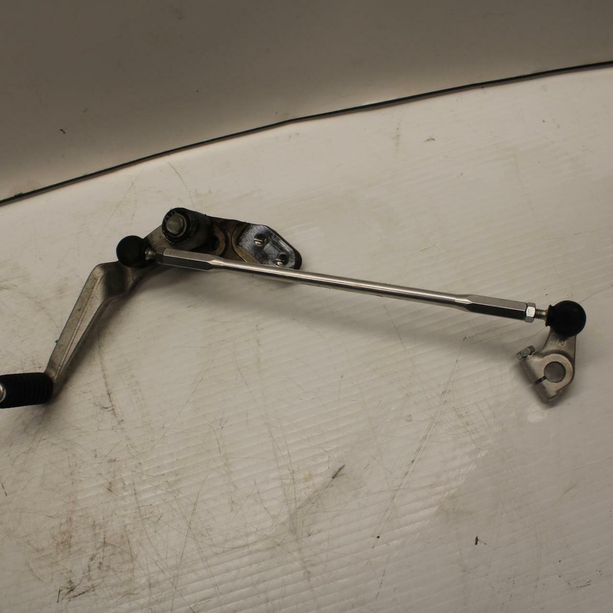 11-21 SUZUKI GSXR600 SHIFTER LINKAGE SHIFT  PEDAL 25520-01H00 25525-01H00 BB260