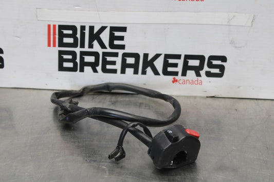 12 TRIUMPH STREET TRIPLE R RIGHT CLIP ON HANDLE KILL OFF START SWITCHES BB914