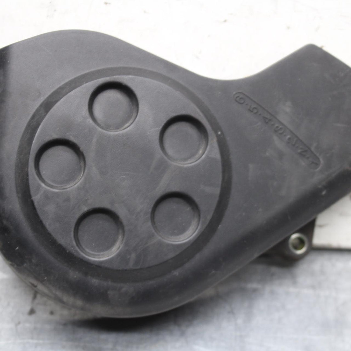 01-06 HONDA CBR600F4I ENGINE SPROCKET COVER BB644