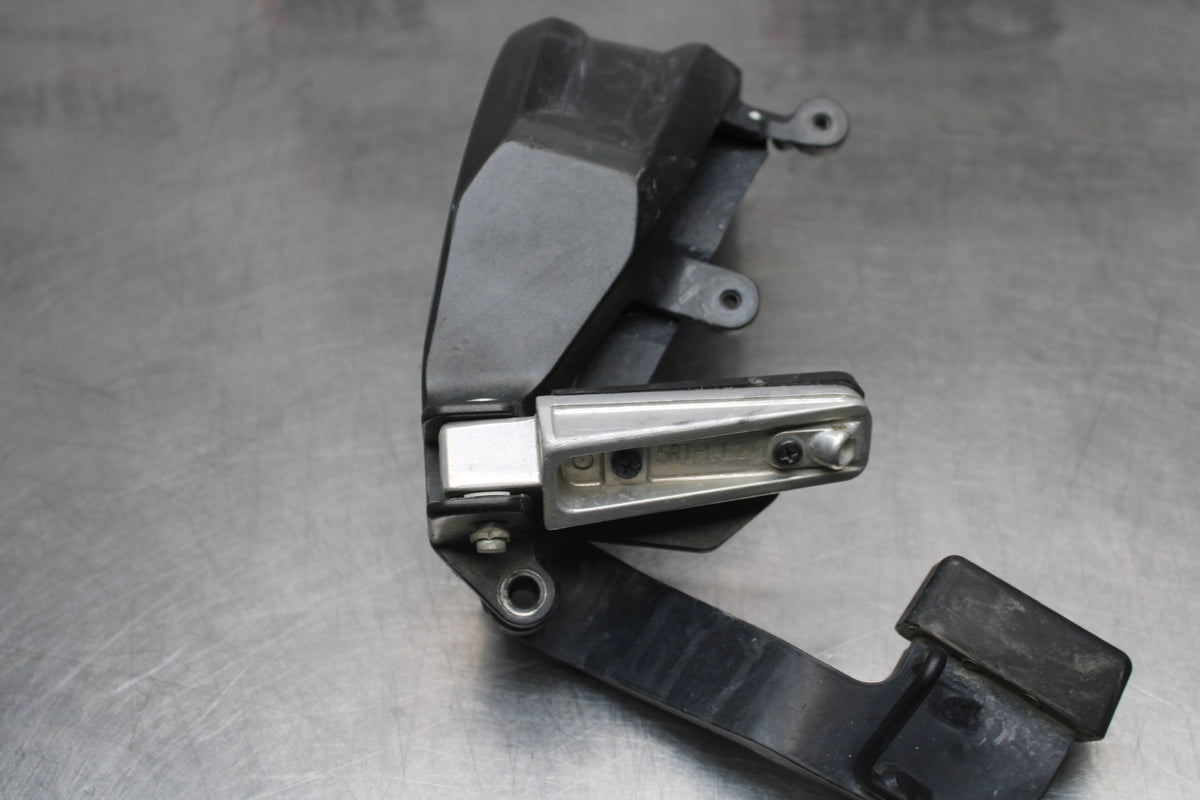 18 YAMAHA SUPER TENERE REAR BACK PASSENGER PEG SET PAIR BB832