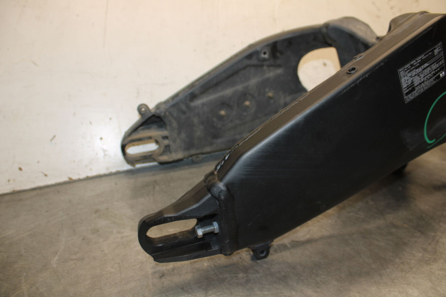 19-23 KAWASAKI NINJA ZX6R REAR SWINGARM BACK SUSPENSION SWING ARM BB701