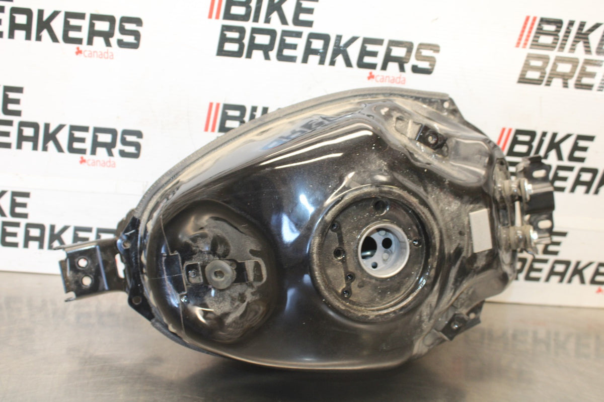 19-24 YAMAHA R3 GAS TANK FUEL CELL PETROL RESERVOIR BB942