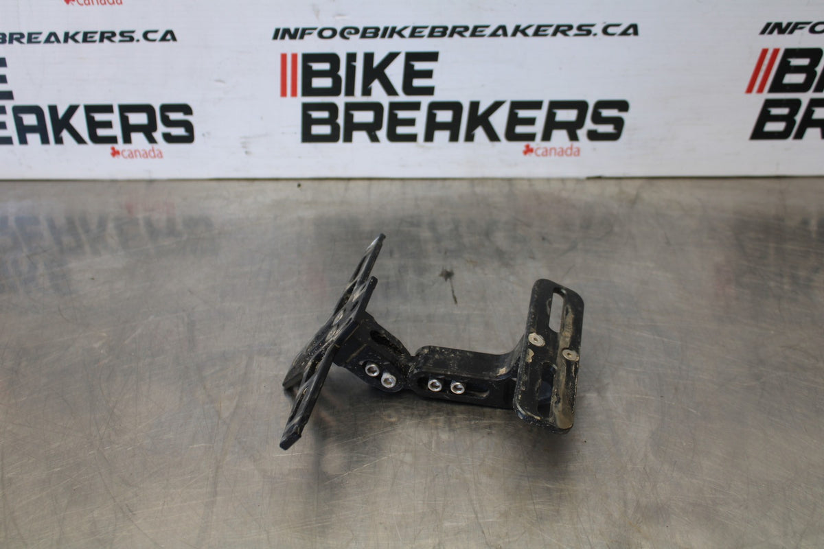 06-07 SUZUKI GSXR 600 FENDER ELIMINATOR LICENSE PLATE BRACKET  BB863