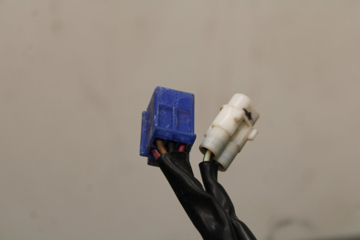 09-14 YAMAHA YZF R1 RIGHT CLIP ON HANDLE KILL OFF START SWITCH SWITCHES BB119