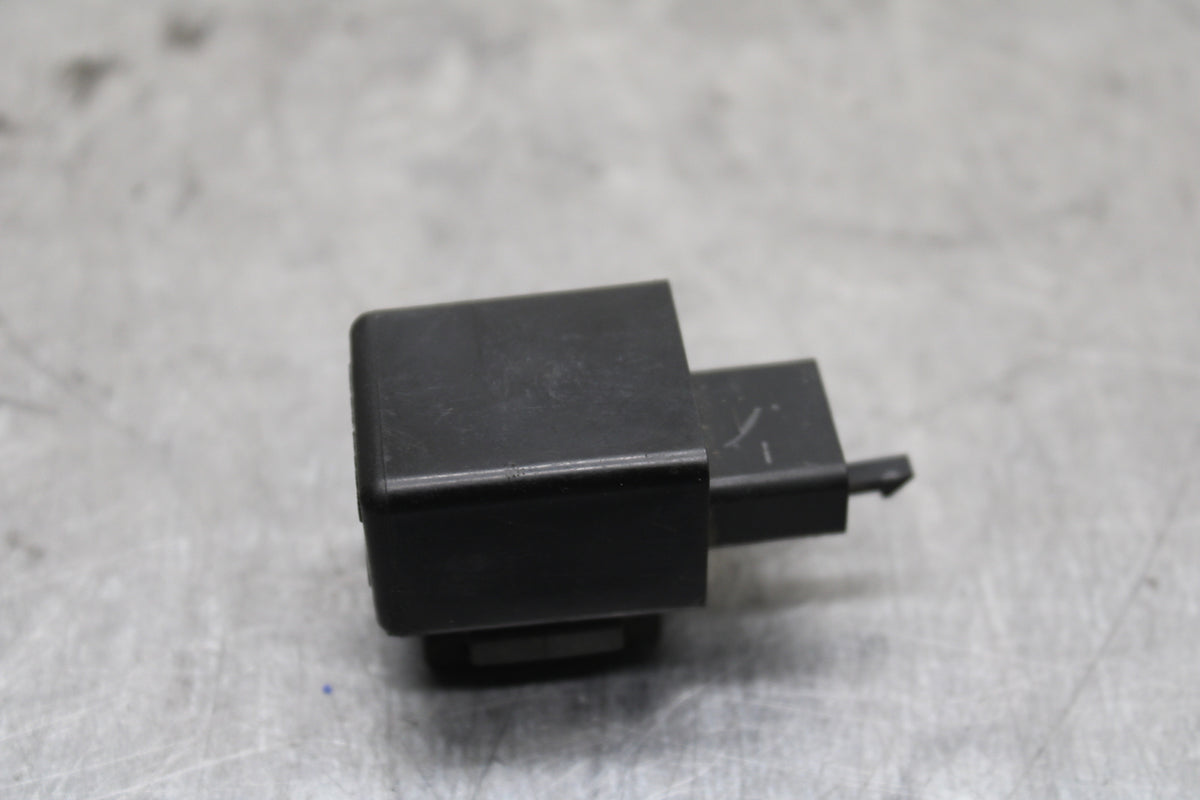 04-05 YAMAHA YZF R1 TURN SIGNAL BLINKER RELAY FLASHER SWITCH BB131