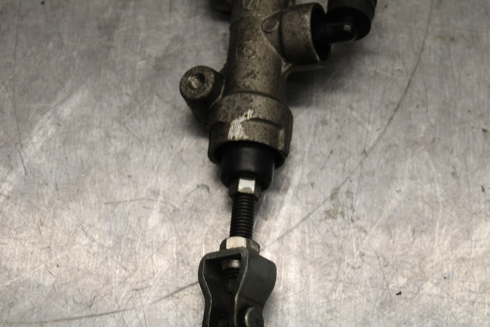08-10 SUZUKI GSXR 600 REAR BACK BRAKE MASTER CYLINDER W RESERVOIR BB116