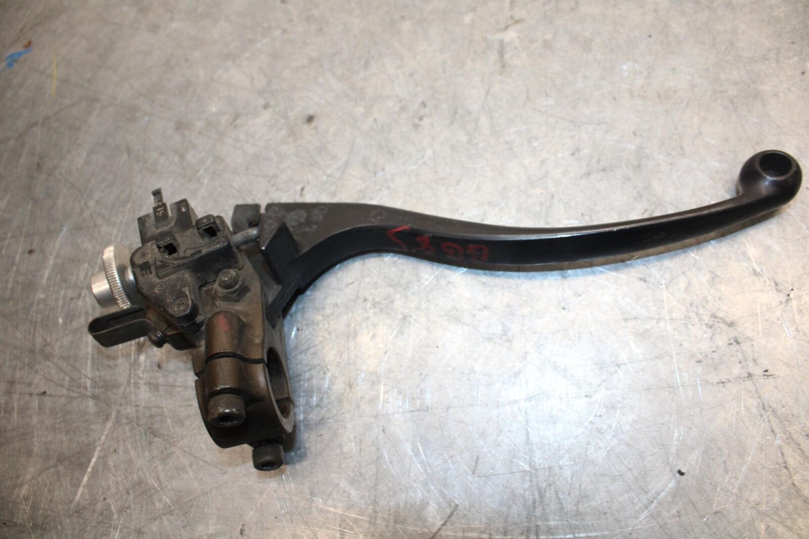 2004 Kawasaki Ninja ZX6RR ZX600M CLUTCH PERCH MOUNT WITH LEVER  BB43