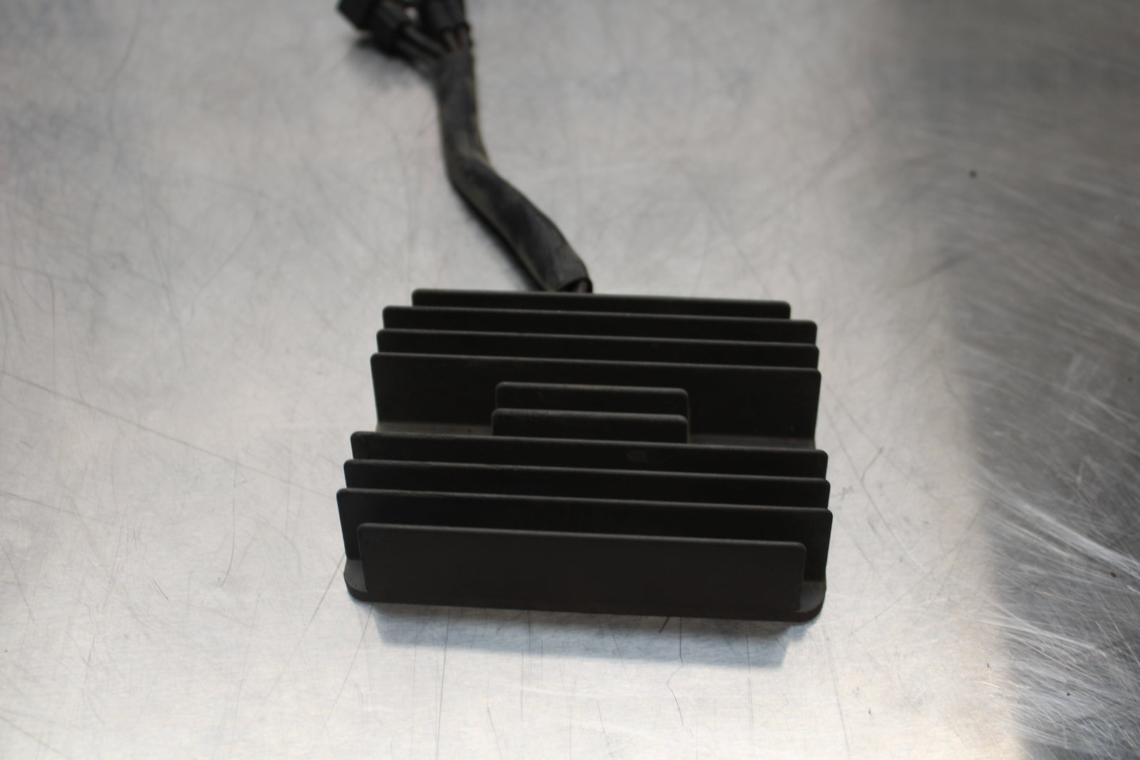 11 SUZUKI GSXR1000 RECTIFIER VOLTAGE REGULATOR BB142