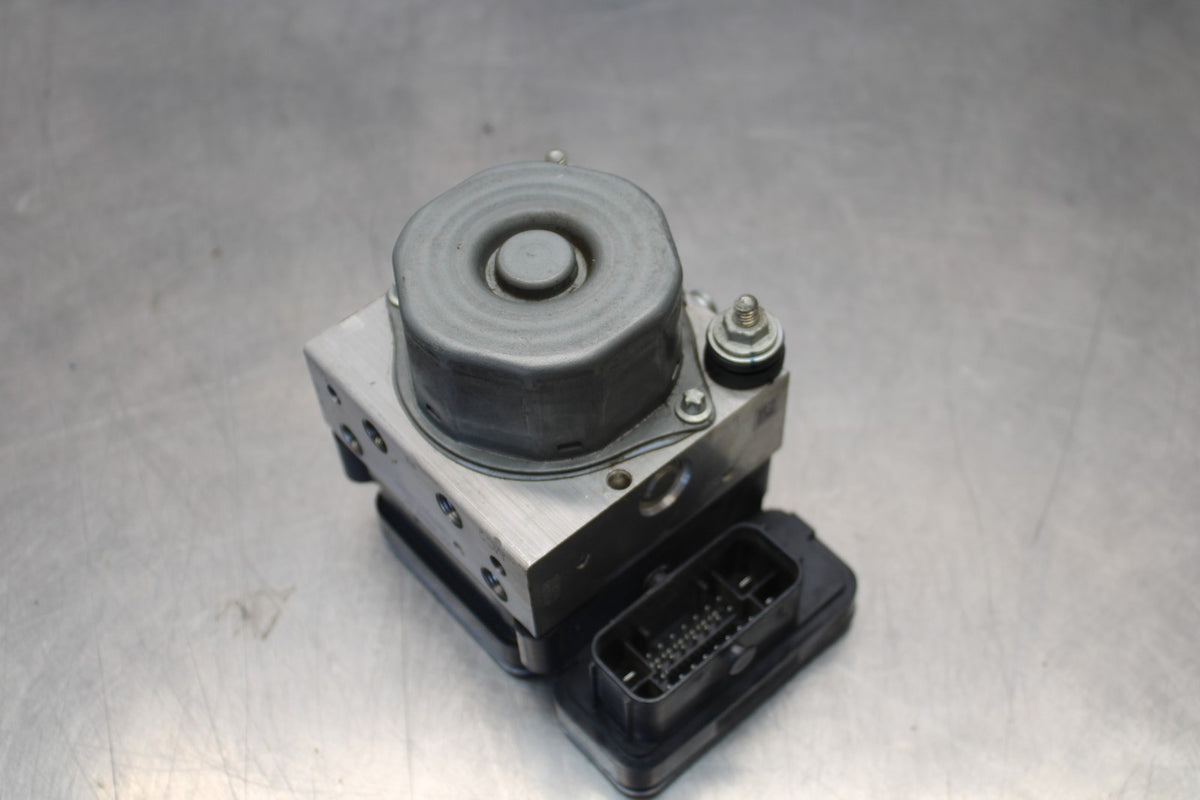 15-17 YAMAHA YZF R1 ABS PUMP UNIT MODULE BB190
