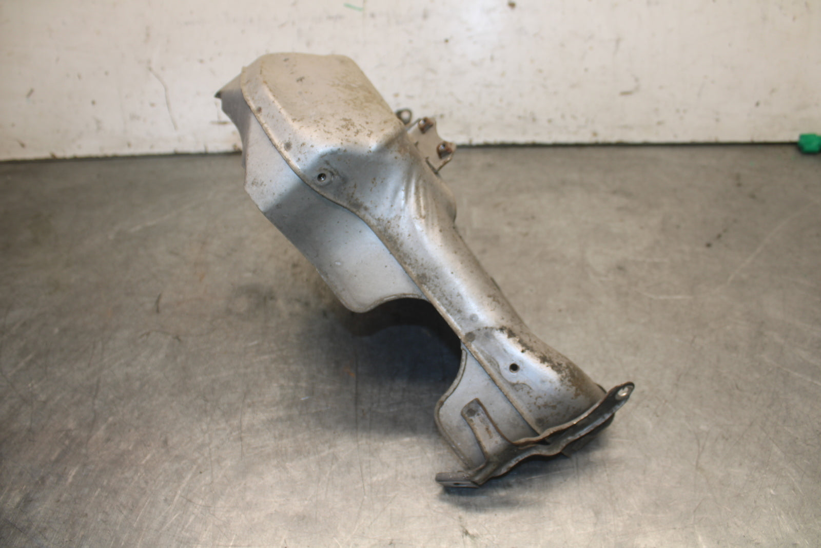 93-00 HONDA GOLDWING 1500 GL1500SE EXHAUST COLLECTOR CHAMBER GUARD BB700